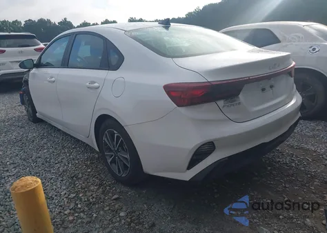 2024 Kia Forte Lxs z USA, uszkodzony, nr VIN 3KPF24AD5RE778053